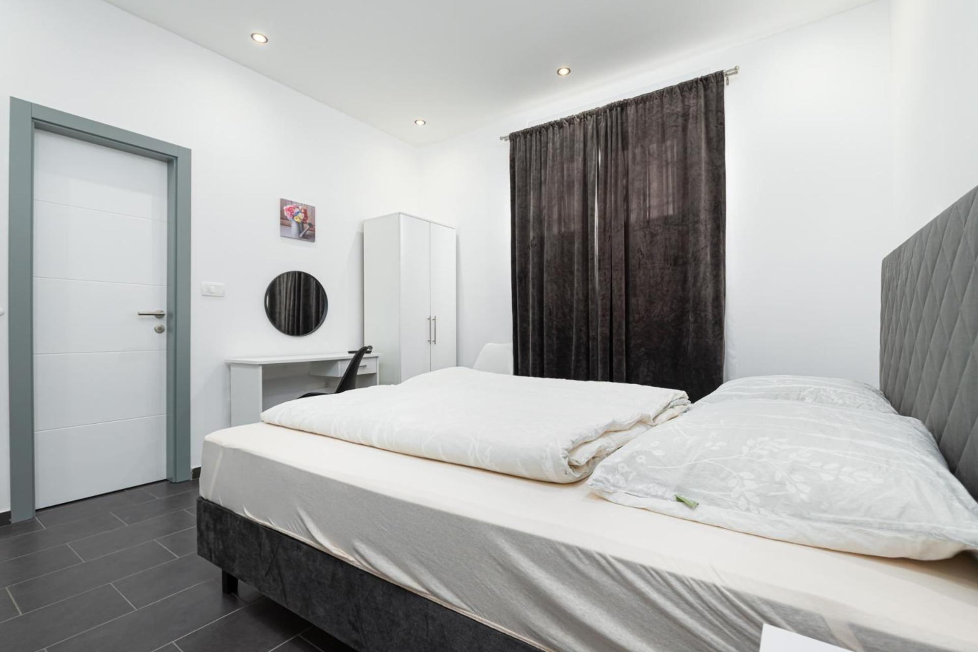 Rooms And Studio Flora Porec Exterior photo