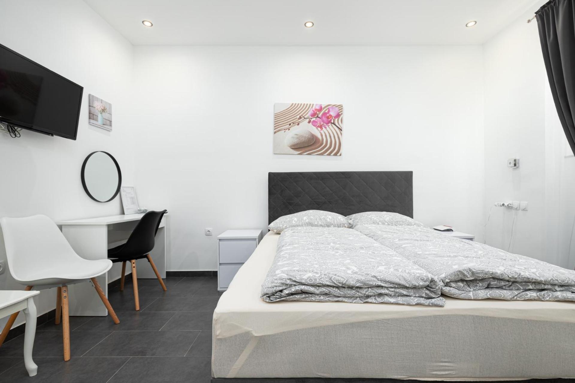 Rooms And Studio Flora Porec Exterior photo