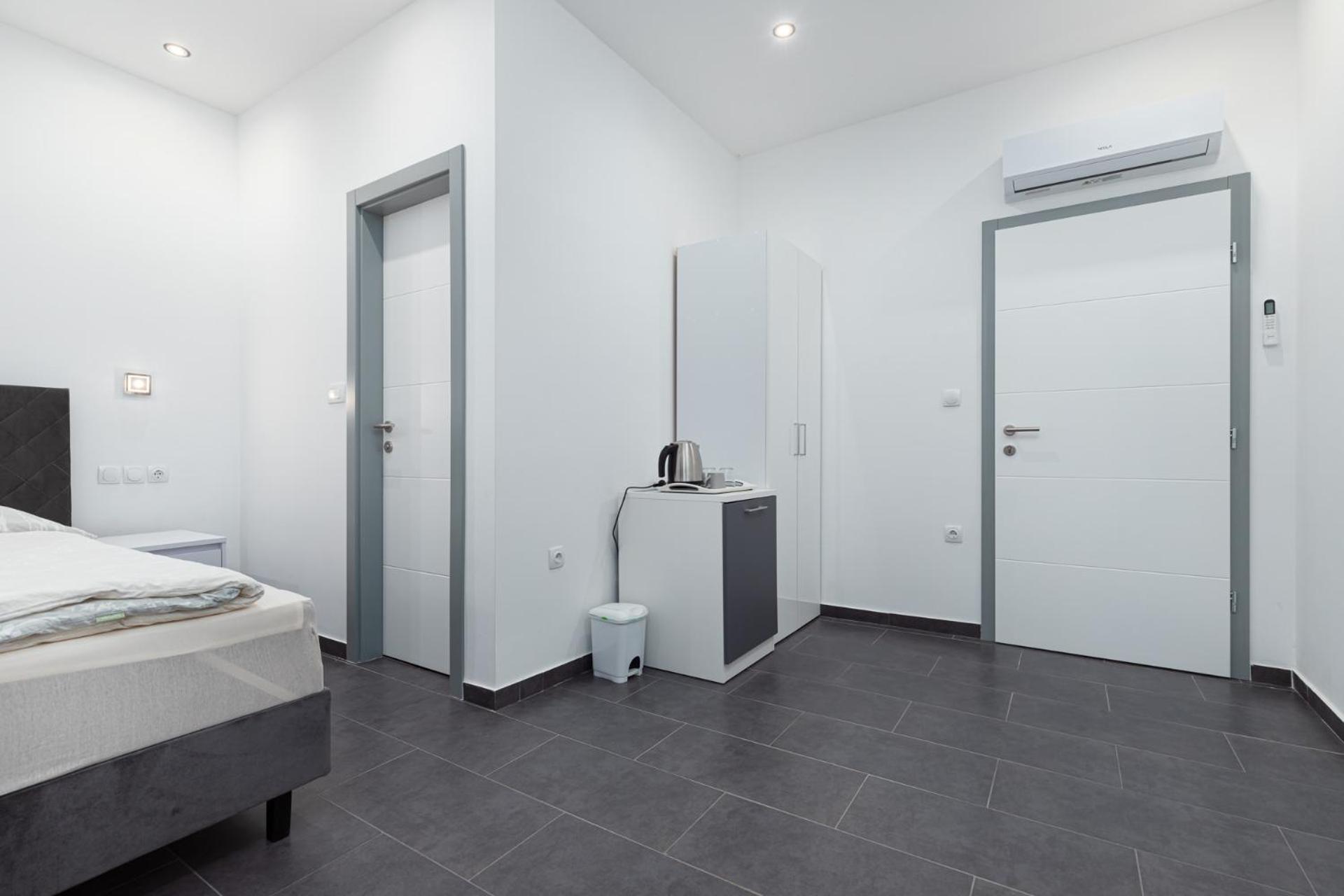 Rooms And Studio Flora Porec Exterior photo