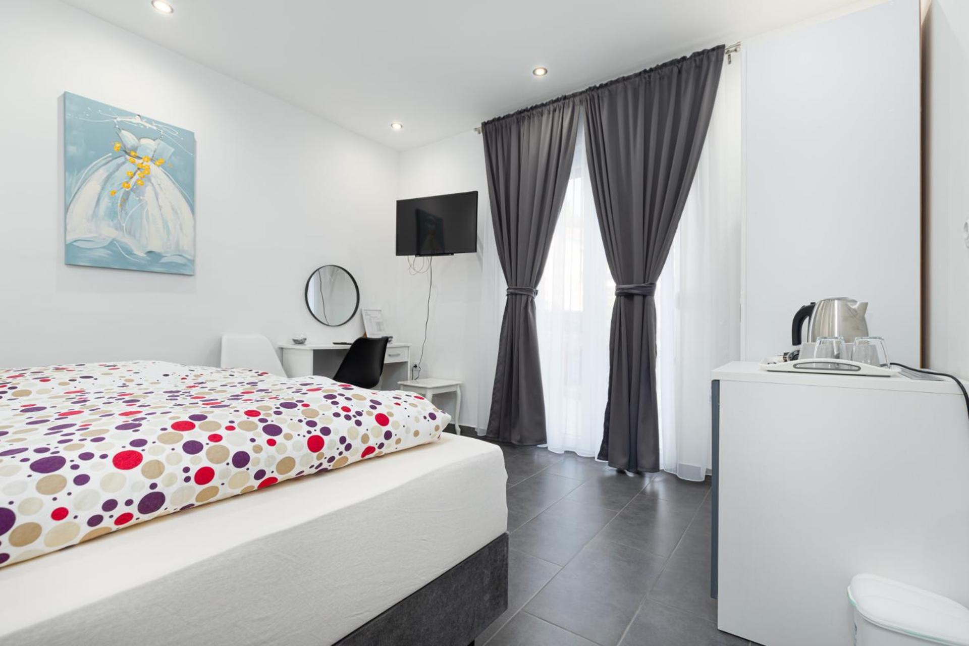 Rooms And Studio Flora Porec Exterior photo