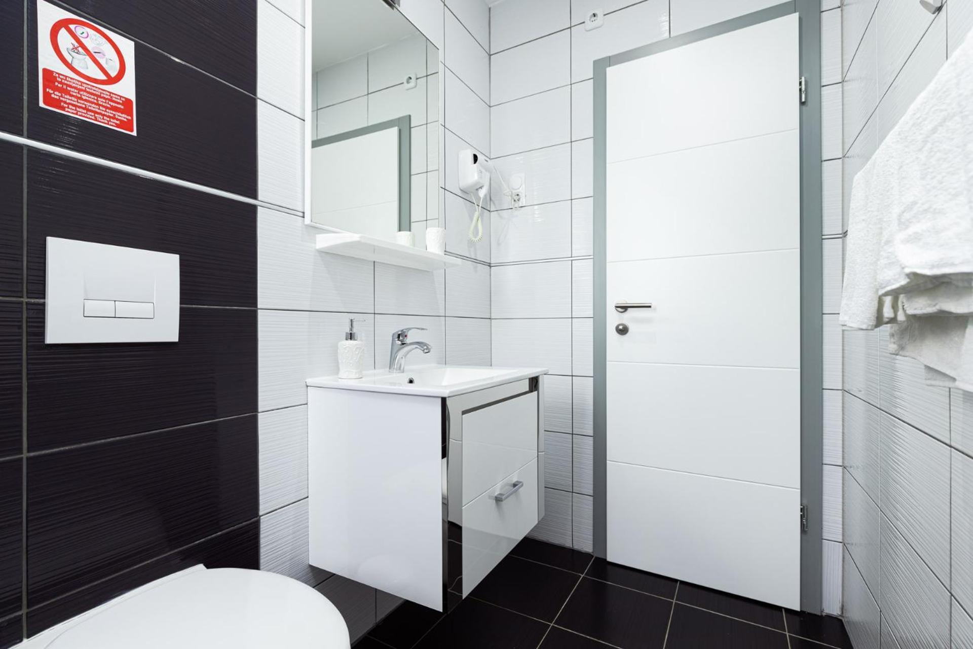 Rooms And Studio Flora Porec Exterior photo